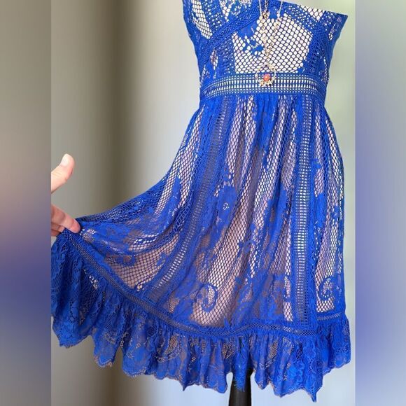 New Lulu’s Ryse Jade Lace Strapless Dress in Royal Blue Size S - Picture 11 of 12